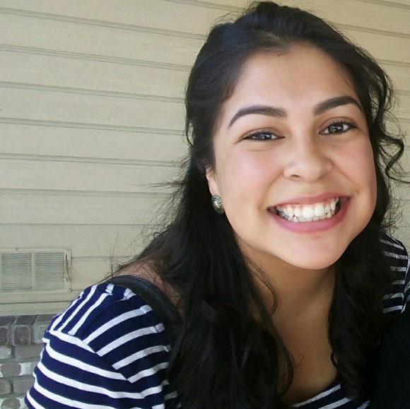 Meet your Posher, Leslie - Picture 1 of 1